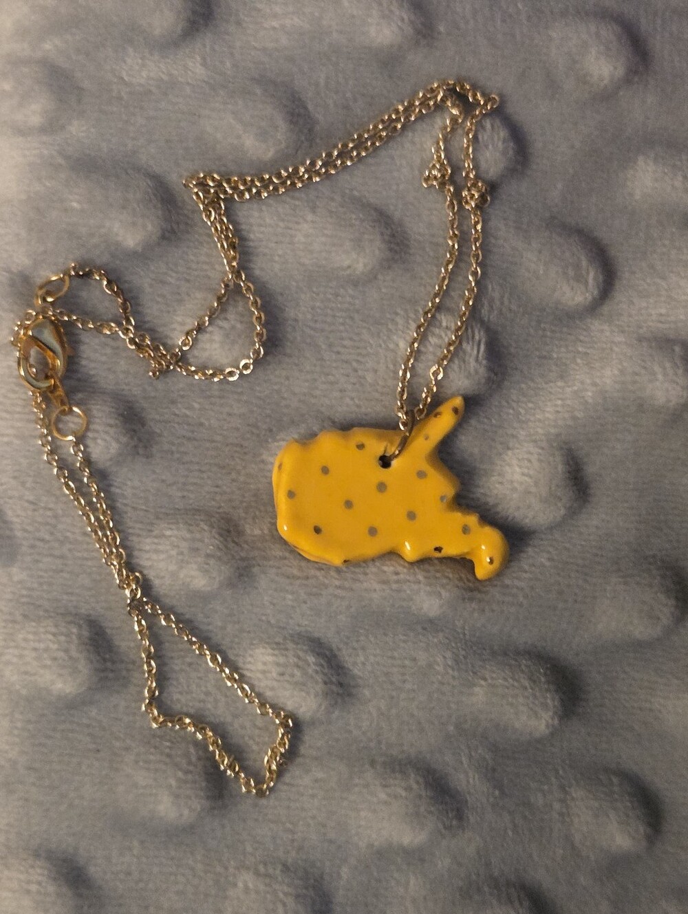 Handmade Porcelain Clay Wv West Virginia Charm With Gold Toned Chain Necklace